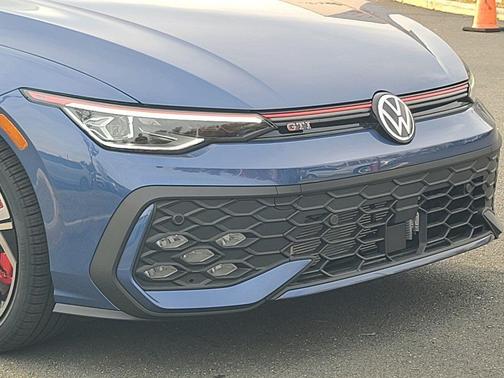 2026 Volkswagen Golf GTI 2.0T SE DSG