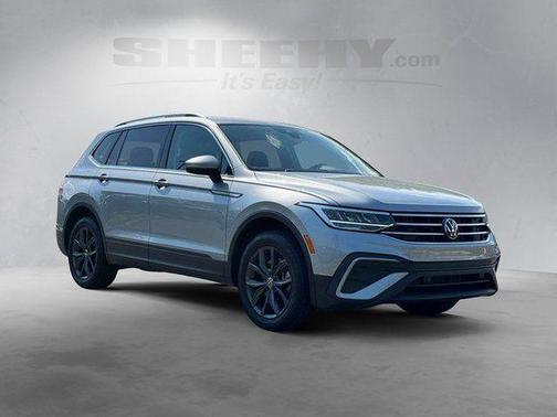 Pyrite Silver Metallic 2023 Volkswagen Tiguan 2.0T SE 4MOTION