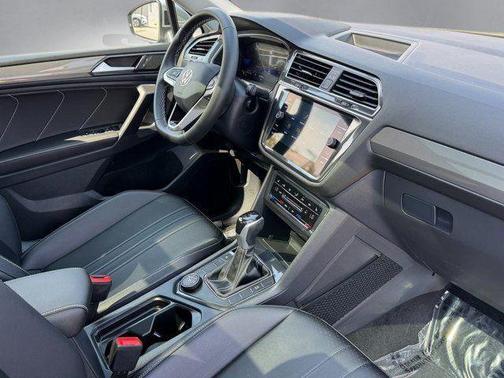 Pyrite Silver Metallic 2023 Volkswagen Tiguan 2.0T SE 4MOTION