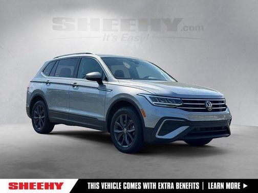 Pyrite Silver Metallic 2023 Volkswagen Tiguan 2.0T SE 4MOTION