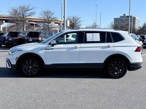 2024 Volkswagen Tiguan 2.0T SE