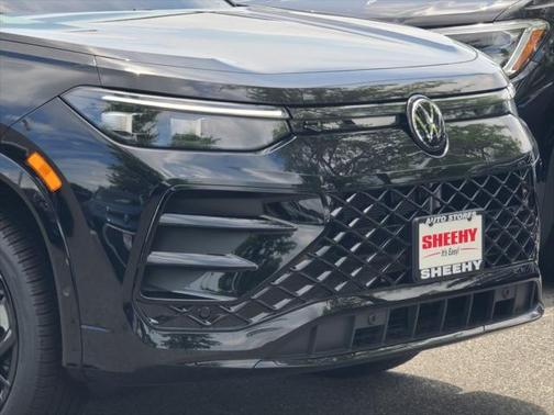 2025 Volkswagen Tiguan 2.0T SE R-Line Black 4MOTION