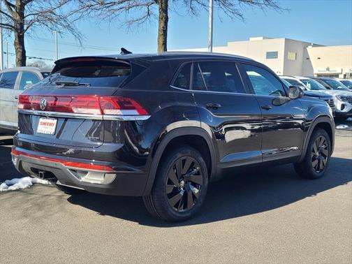 2025 Volkswagen Atlas Cross Sport 2.0T SE w/Technology 4MOTION