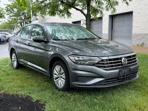 Platinum Gray Metallic 2020 Volkswagen Jetta 1.4T S