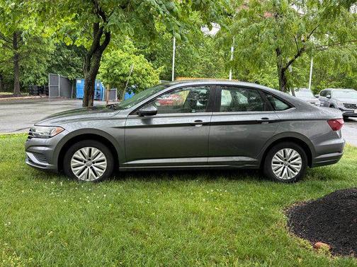 Platinum Gray Metallic 2020 Volkswagen Jetta 1.4T S