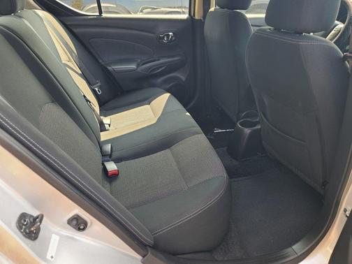 2018 Nissan Versa 1.6 SV