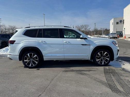 2026 Volkswagen Atlas 2.0T SEL Premium R-Line 4MOTION