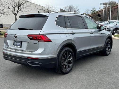 2024 Volkswagen Tiguan 2.0T SE 4MOTION