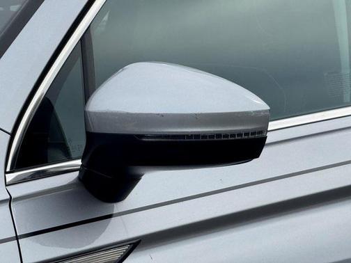 2024 Volkswagen Tiguan 2.0T SE 4MOTION