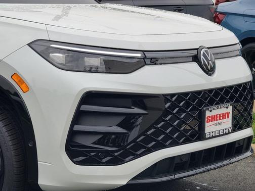 2025 Volkswagen Tiguan 2.0T SE R-Line Black 4MOTION