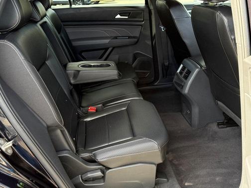 2021 Volkswagen Atlas Cross Sport 3.6L V6 SE w/Technology R-Line