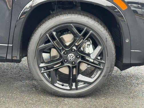 2026 Volkswagen Tiguan 2.0T SE R-Line Black 4MOTION