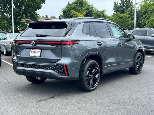 2025 Volkswagen Tiguan 2.0T SE R-Line Black 4MOTION