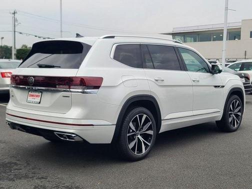 2026 Volkswagen Atlas 2.0T SEL Premium R-Line 4MOTION