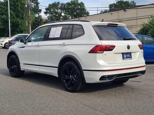 2024 Volkswagen Tiguan 2.0T SE R-Line Black 4MOTION