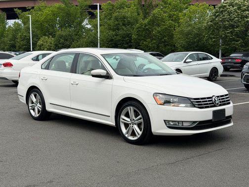 Candy White 2014 Volkswagen Passat 1.8T Auto SEL Premium