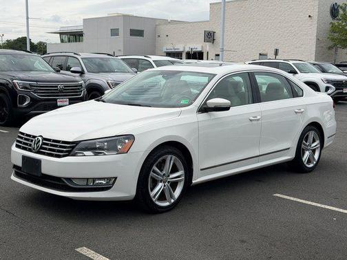 Candy White 2014 Volkswagen Passat 1.8T Auto SEL Premium