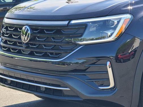 2024 Volkswagen Atlas Cross Sport 2.0T SEL Premium