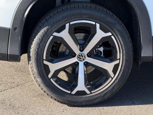 2026 Volkswagen Tiguan 2.0T SE 4MOTION