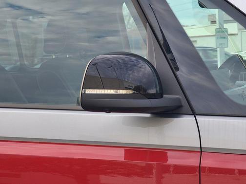 2025 Volkswagen ID. Buzz Pro S Plus