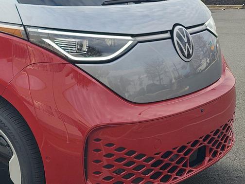2025 Volkswagen ID. Buzz Pro S Plus