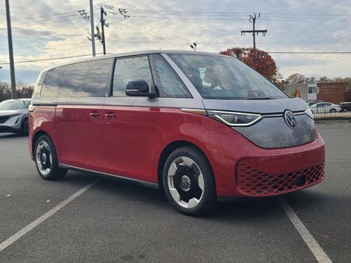 2025 Volkswagen ID. Buzz Pro S Plus