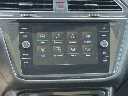 Silver Metallic 2023 Volkswagen Tiguan 2.0T SE 4MOTION
