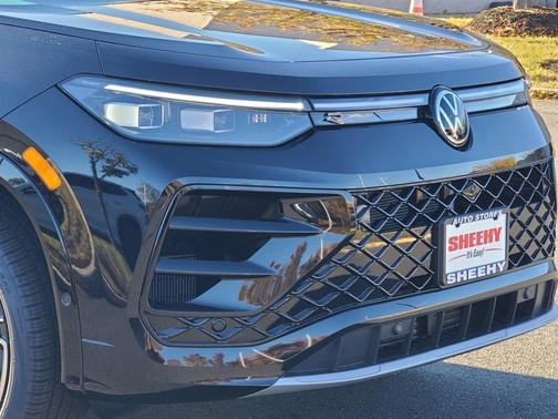 2026 Volkswagen Tiguan 2.0T SEL R-Line 4MOTION