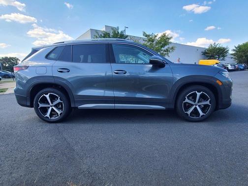 2025 Volkswagen Tiguan 2.0T SE
