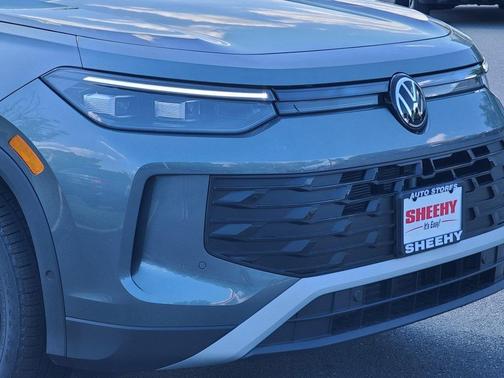 2025 Volkswagen Tiguan 2.0T SE