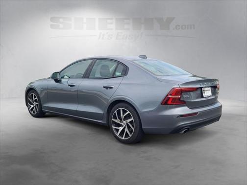 2020 Volvo S60 T5 Momentum