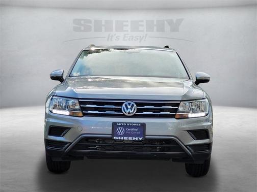 Photo 2 of 32 of 2019 Volkswagen Tiguan 2.0T SE