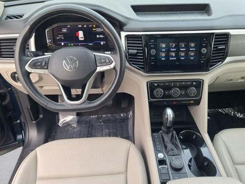 2022 Volkswagen Atlas 3.6L SE w/Technology