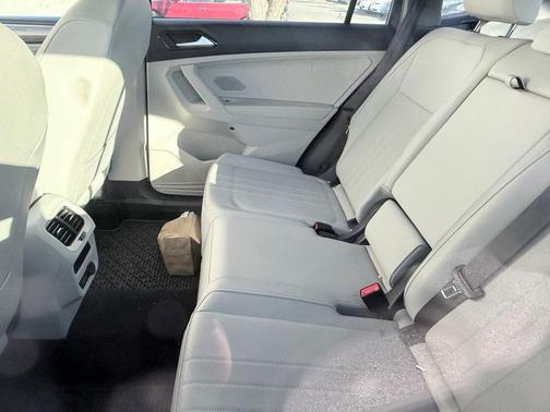 2023 Volkswagen Tiguan 2.0T SE R-Line Black 4MOTION