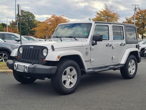 2011 Jeep Wrangler Unlimited Sahara
