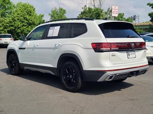 2024 Volkswagen Atlas 2.0T SEL