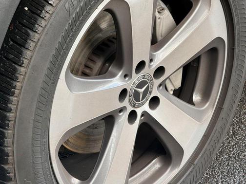 2018 Mercedes-Benz GLC 300 4MATIC