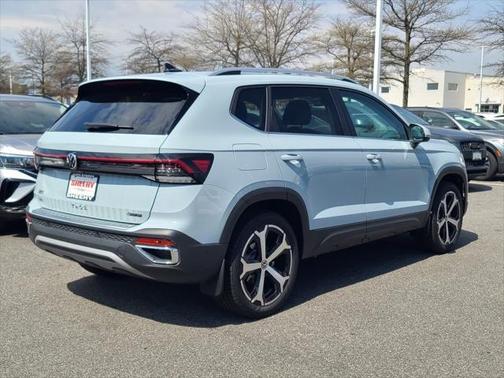 2025 Volkswagen Taos 1.5T SEL