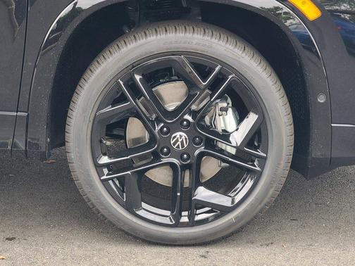 2025 Volkswagen Tiguan 2.0T SE R-Line Black 4MOTION