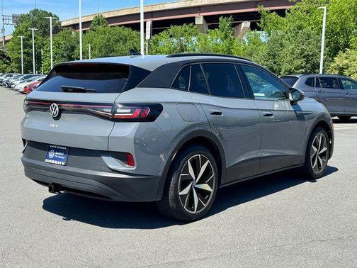 Deep Black Pearl 2023 Volkswagen ID.4 Pro S