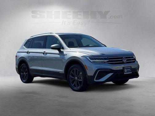 Silver Metallic 2023 Volkswagen Tiguan 2.0T SE 4MOTION