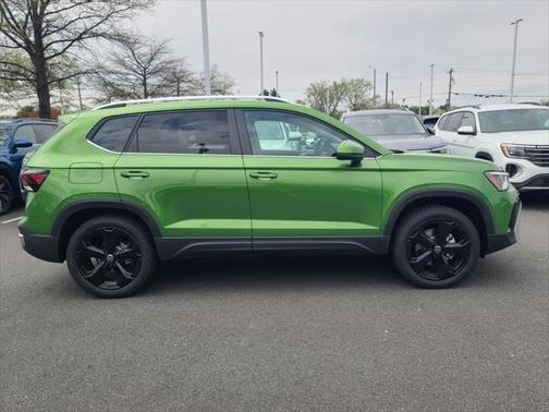 2025 Volkswagen Taos 1.5T SEL