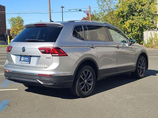 2022 Volkswagen Tiguan 2.0T SE 4MOTION