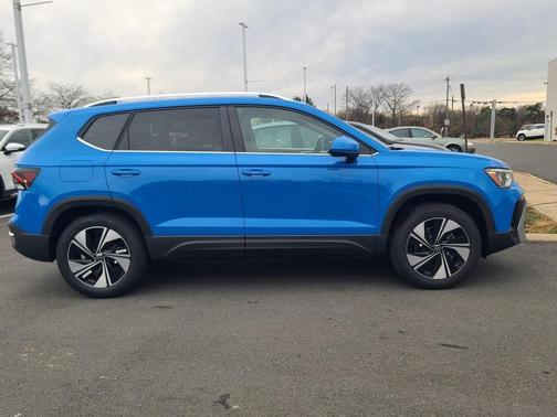 2026 Volkswagen Taos SE