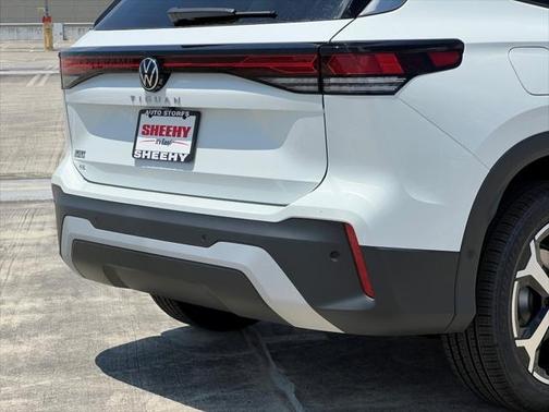 2025 Volkswagen Tiguan 2.0T SE