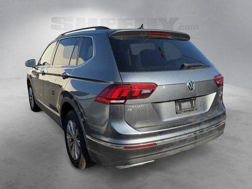 Platinum Gray Metallic 2018 Volkswagen Tiguan 2.0T SE 4MOTION