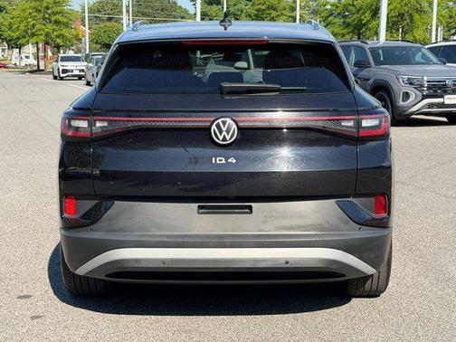 Deep Black Pearl 2023 Volkswagen ID.4 Pro S Plus