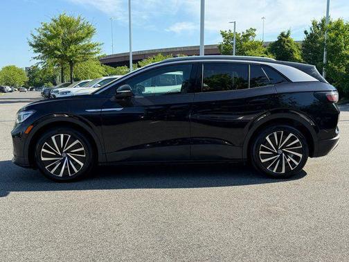 Deep Black Pearl 2023 Volkswagen ID.4 Pro S Plus