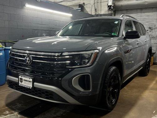 2025 Volkswagen Atlas 2.0T Peak Edition