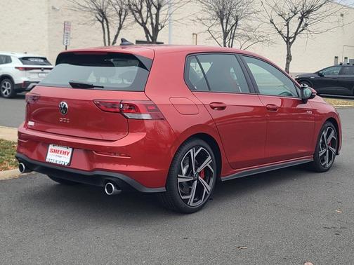 2026 Volkswagen Golf GTI 2.0T SE DSG